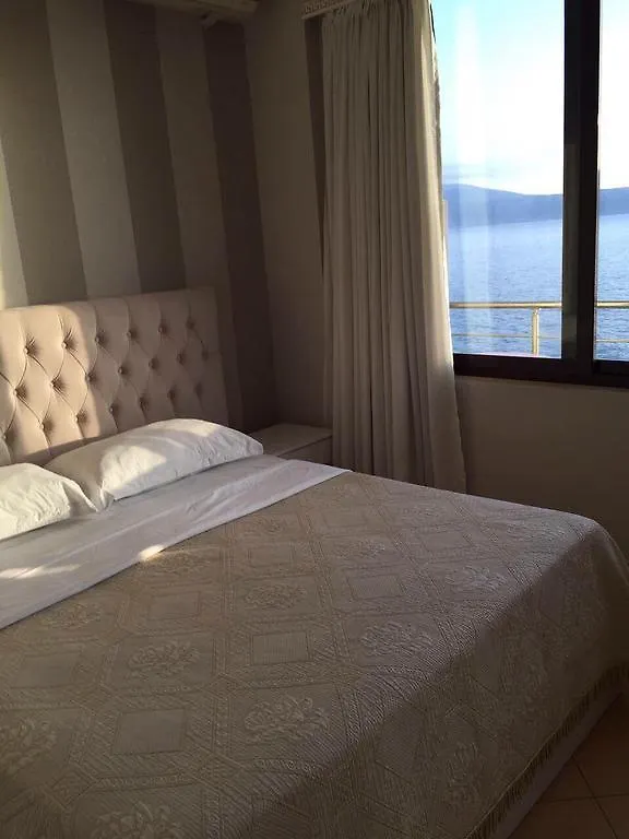 Hotel Helia Radhimë 3*,  アルバニア
